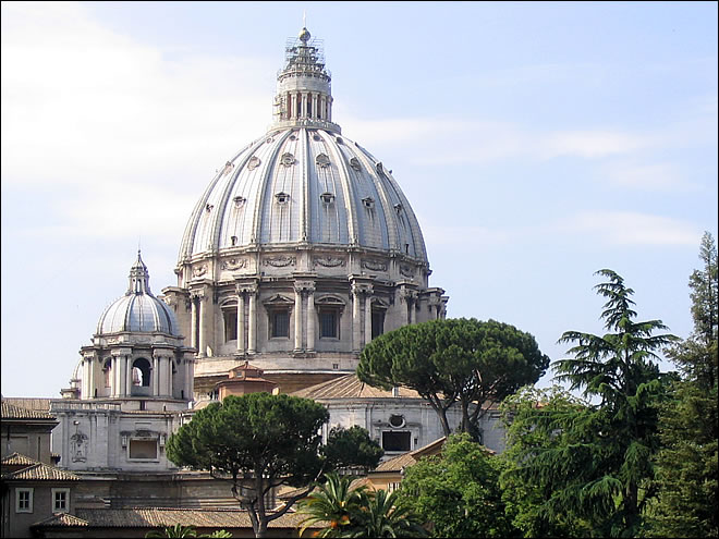 Le dôme de la basilique Saint Pierre de Rome La basilique Saint Pierre de Rome