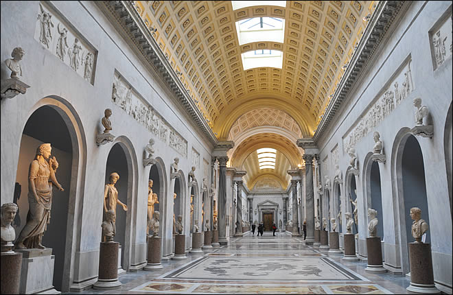 Le Braccio Nuovo Les musées du Vatican