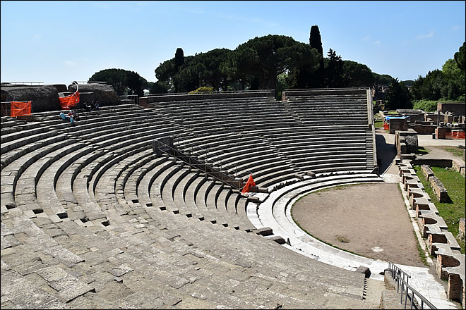Le théâtre d'Ostia Antica Ostia Antica, le théâtre