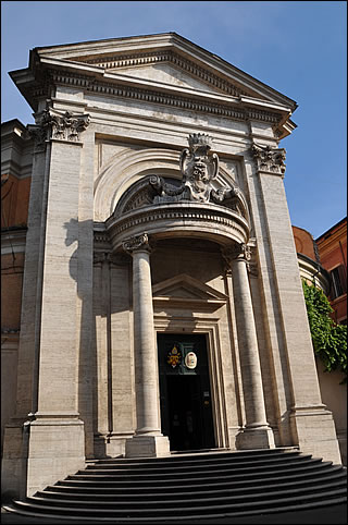 La façade de l'église Saint André du Quirinal L'église Saint André du Quirinal