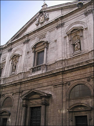 La façade de l'église Saint Louis des Français L'église Saint Louis des Français
