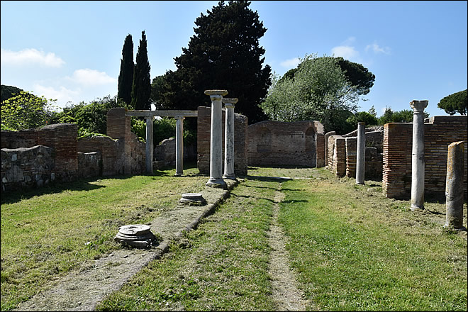 Basilique Chrétienne à Ostia Antica